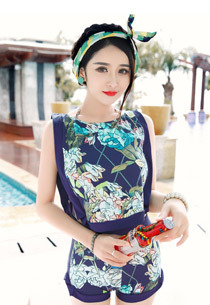 温泉新款大小胸 时尚性感褶皱印花分体平角比基尼三件套外搭泳衣